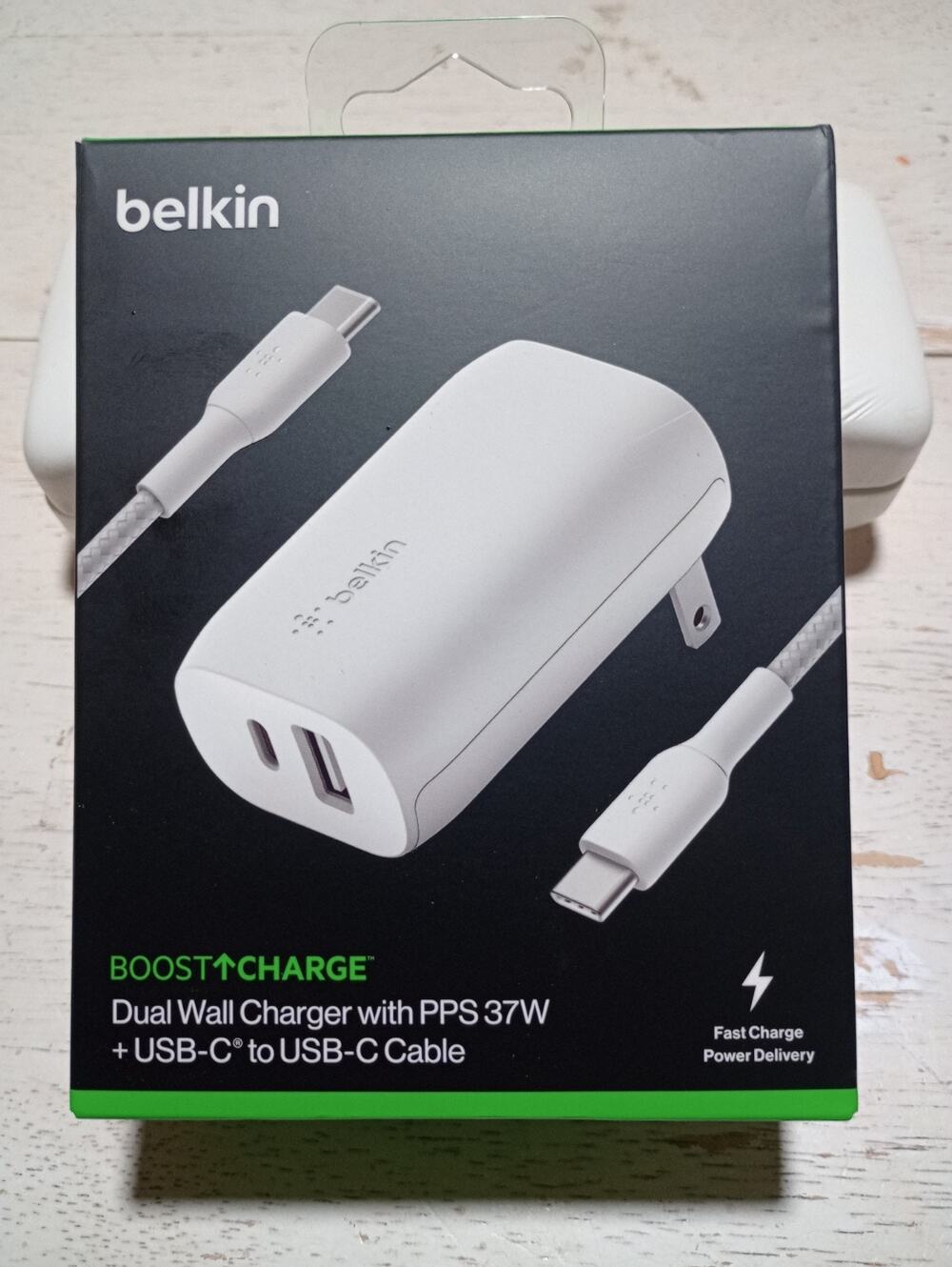 Belkin Boost Charge USB-C+USB-A Wall Charger 37W + USB-C Lighting Cable